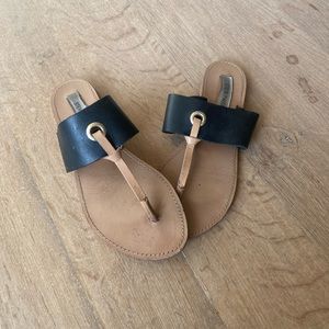 Steve Madden Black and Tan Sandals